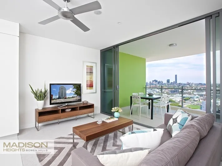 BEST VIEWS IN THE BUILDING LEVEL 26 + 1 MONTHS FREE INTERNET + CARPARK