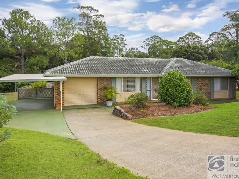 3 BEDROOM HOUSE WITH NATURE AT YOUR BACK DOOR
