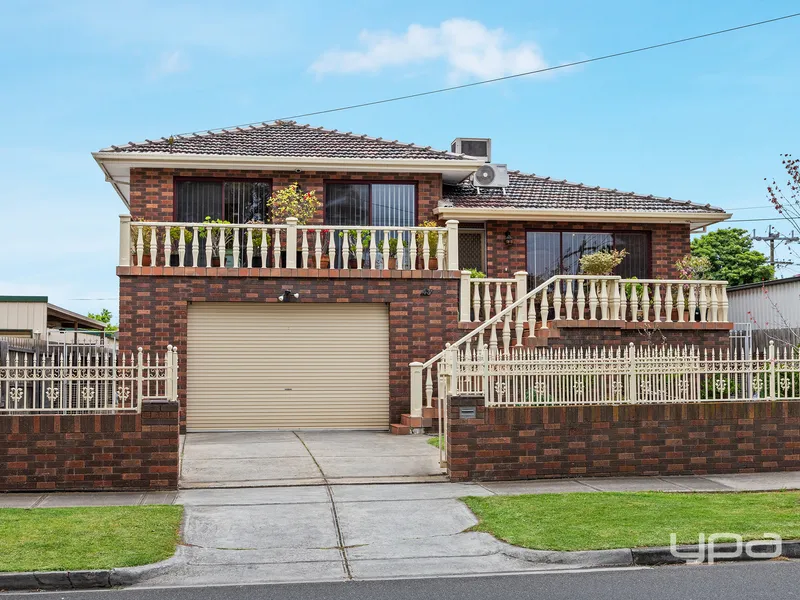Spacious 5-Bedroom Family Home with Modern Amenities