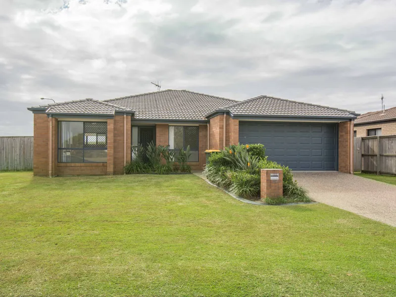 BE AMAZED - 4 BEDROOM + STUDY