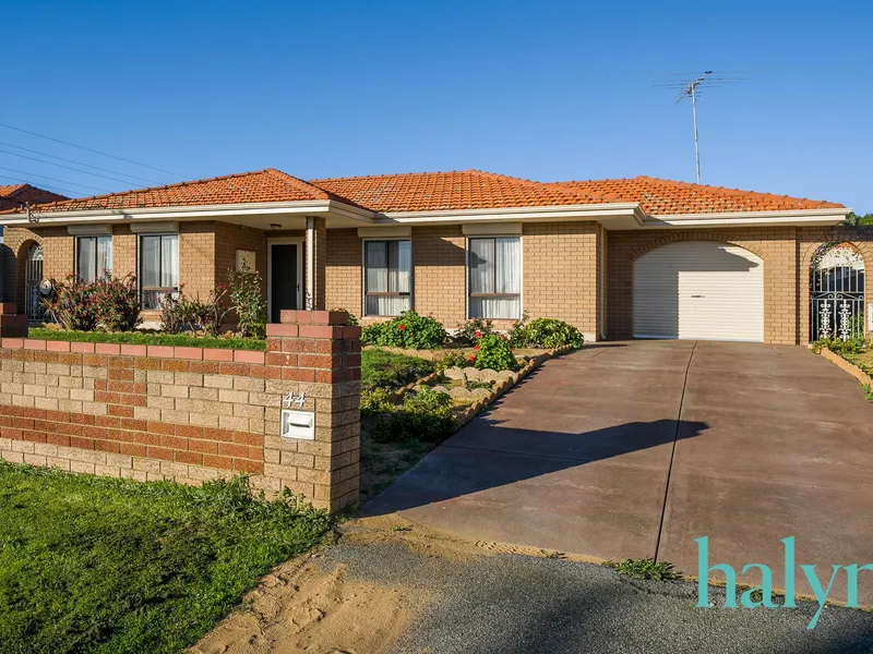 Spacious 4-Bedroom Home in Hamilton Hill