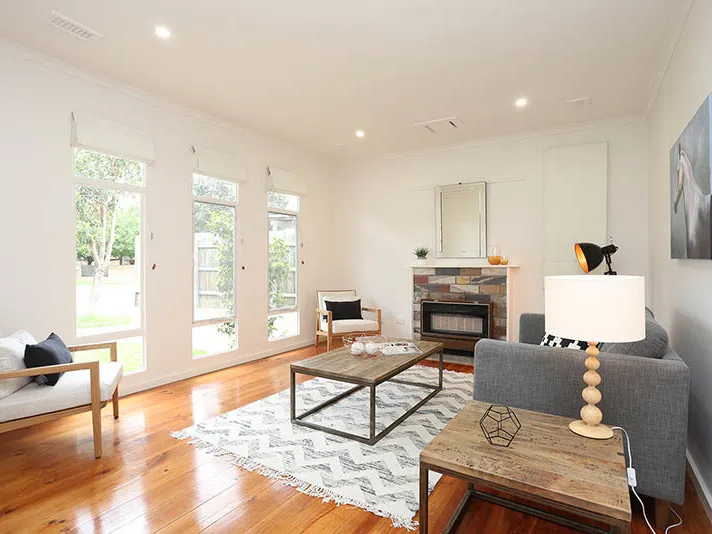 Freshly Renovated 2 Bedroom Beauty!