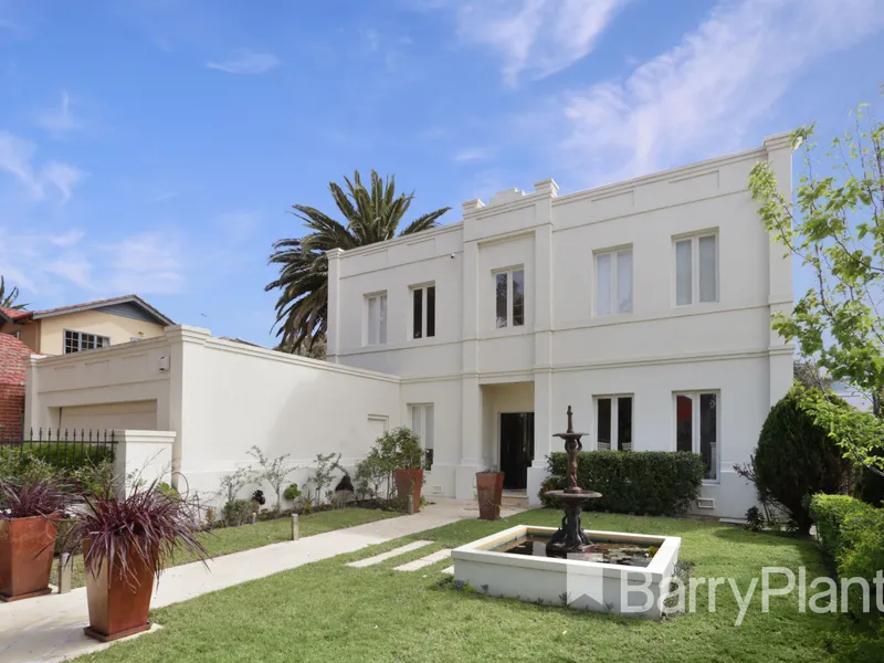 RESORT STYLE FAMILY LIVING