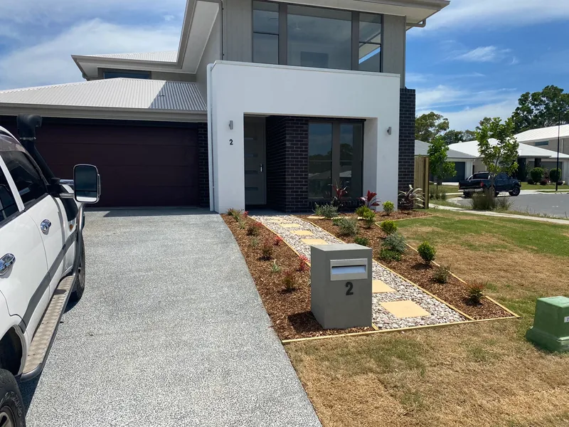 Brand new Executive Four bedroom Plus Office /Media room To Rent Rothwell