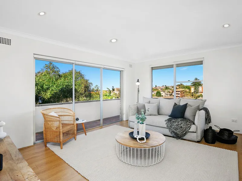 Two Bedroom apartment with Ocean Views