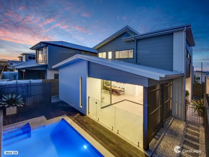 Outstanding family home in Aura!!