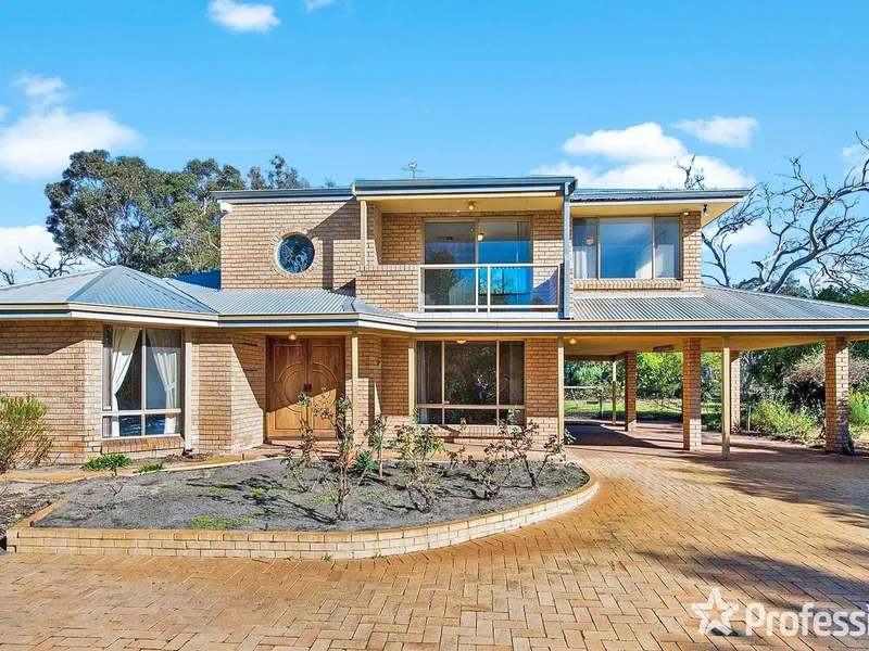 Tranquil Living for Country Lovers