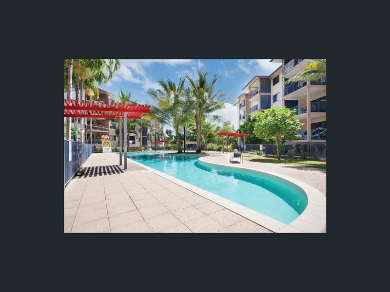 3 Bedroom modern unit in Cairns Pavilions
