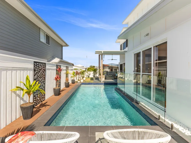 Executive Style Beach House - Fully Furnished