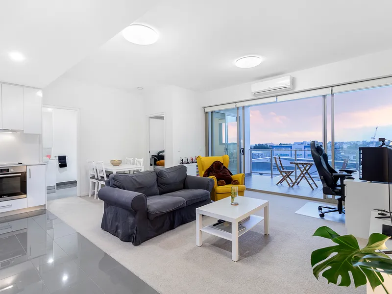 MODERN LIVING IN PRIME WEST PERTH LOCATION