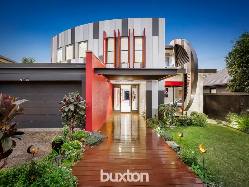 Architectural award-winner with al fresco appeal