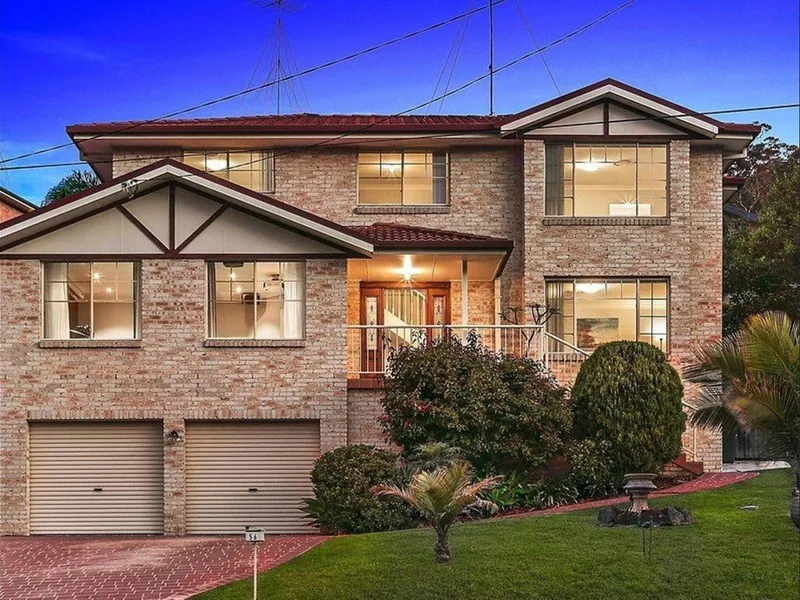 Contemporary Living with Valley Views