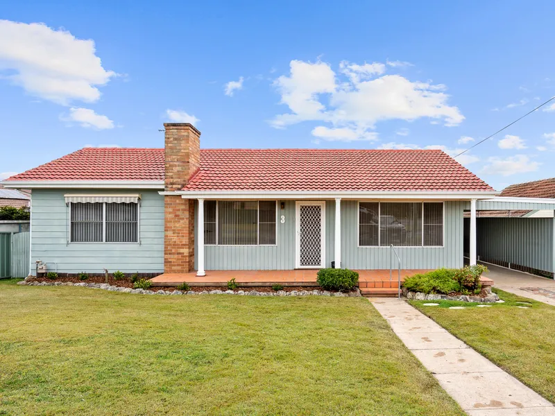 CHARACTERISTIC 3 BEDROOM HOME