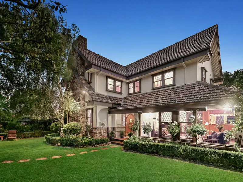 Magnificent Estate on 1095 Sqm approx.