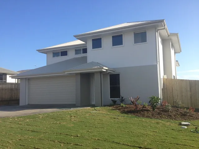 Family Townhouse - Rural View!