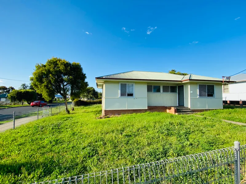 3 BEDROOM HOME - SOUTH TAMWORTH LOCATION