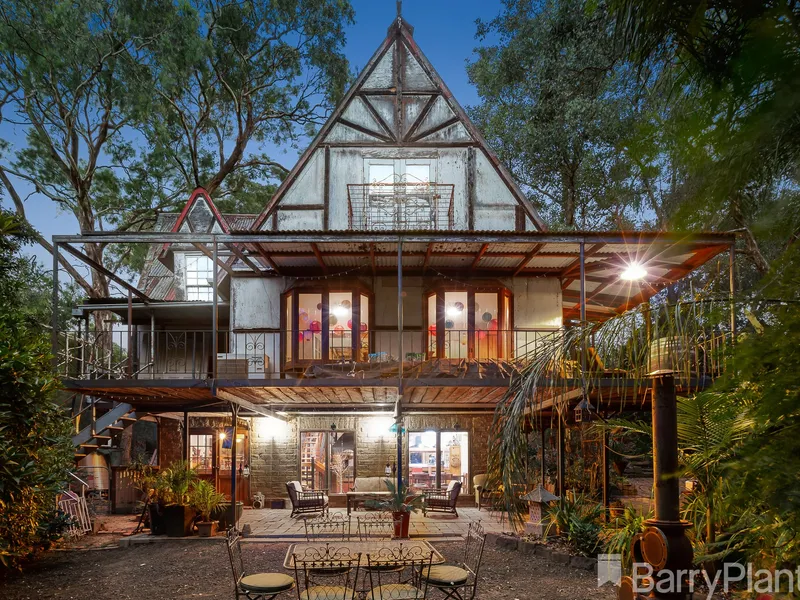 A rare chance to own Eltham’s iconic ‘Ross House’.