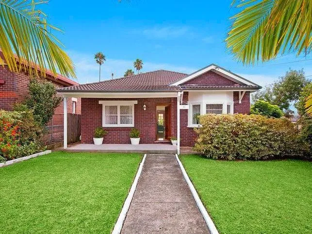 RENOVATED AND SPACIOUS - PERFECT FAMILY HOME