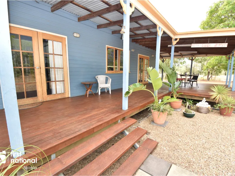 QUEENSLANDER STYLE HOME ON 1.6 ACRES (6732m2)