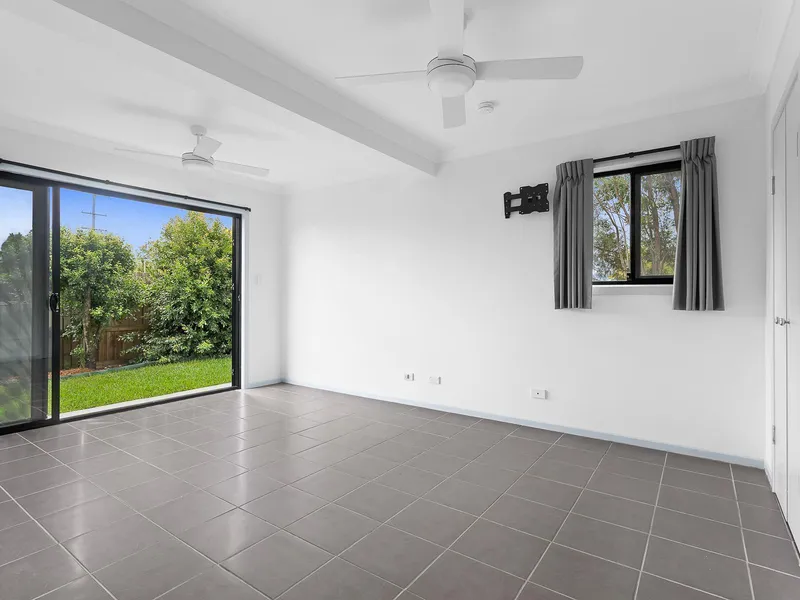 Ground Floor Unit in Heart of Carina