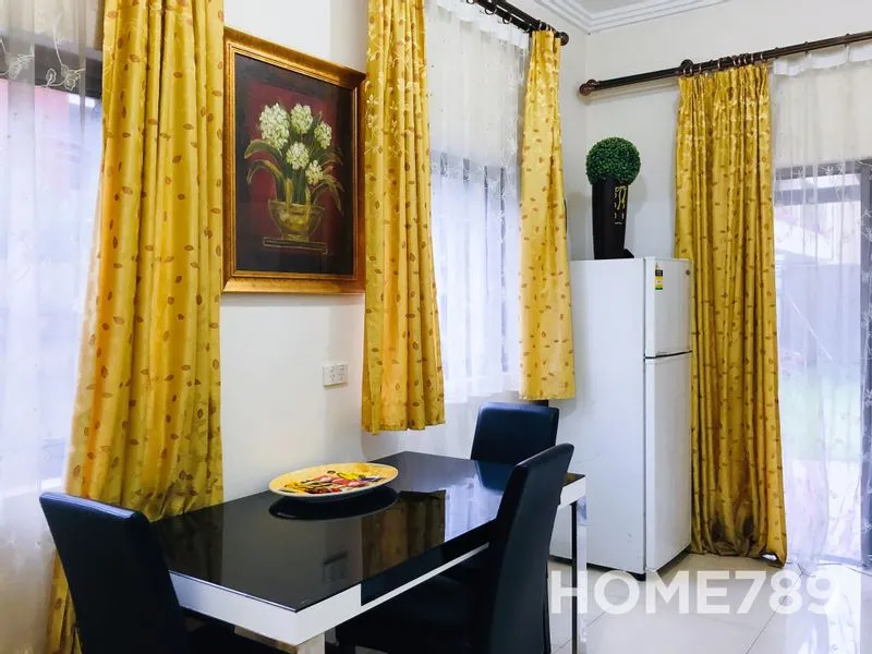 2 BEDROOMS FLAT IN MASCOT