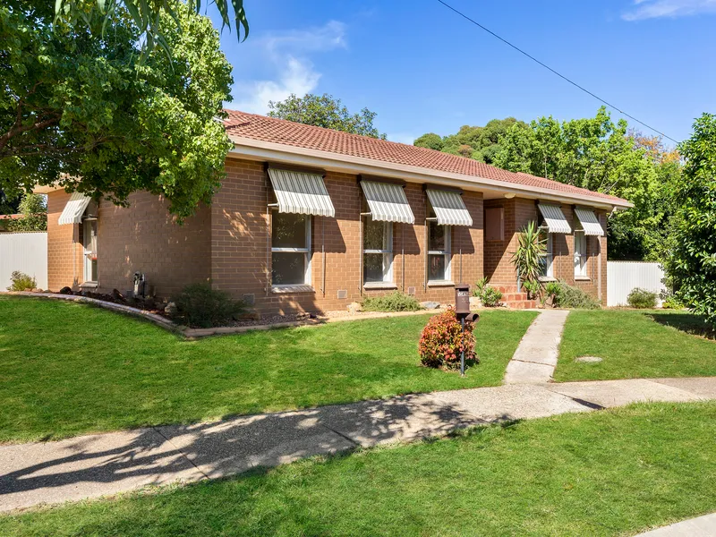 Central Wodonga brick home loaded with possibilities