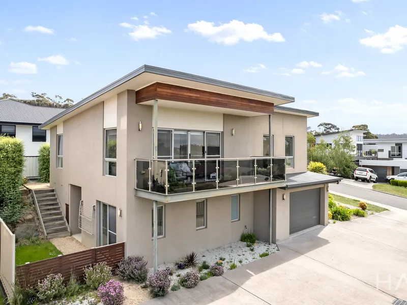 Modern Elegance and Scenic Views