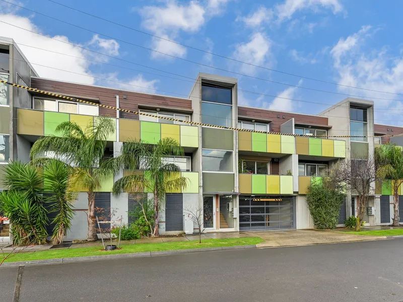 Exceptional, Convenient, Boutique Lifestyle
