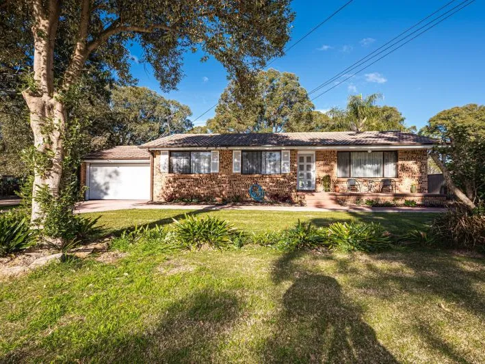 5 Private Acres - Dual Living