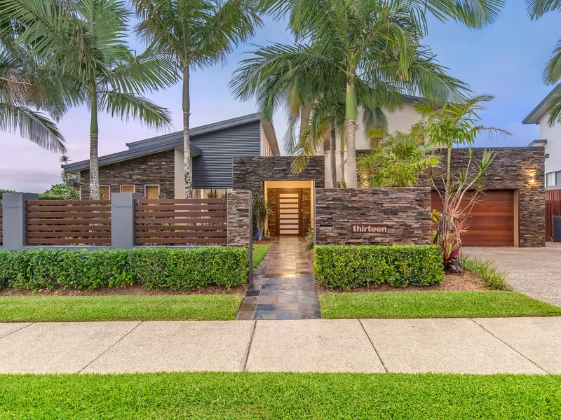 EXECUTIVE RETREAT WITH STUNNING VIEWS