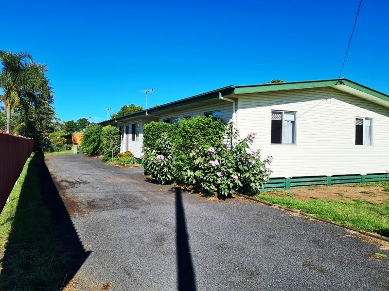 FRESH AS A DAISY NEAT AS A PIN