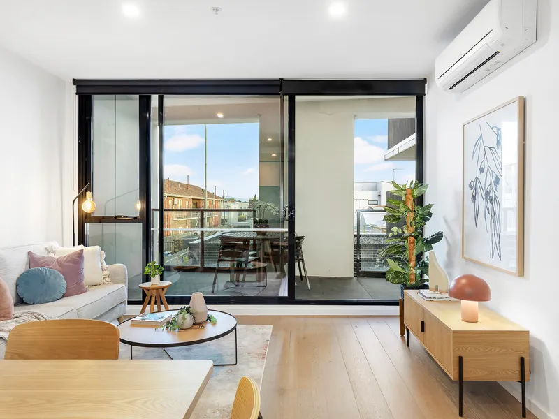 Peaceful & Modern Three Bedroom Residence