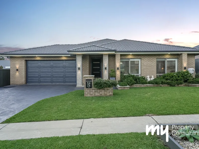 ‘KIRKHAM RISE’ WITH SIDE ACCESS!