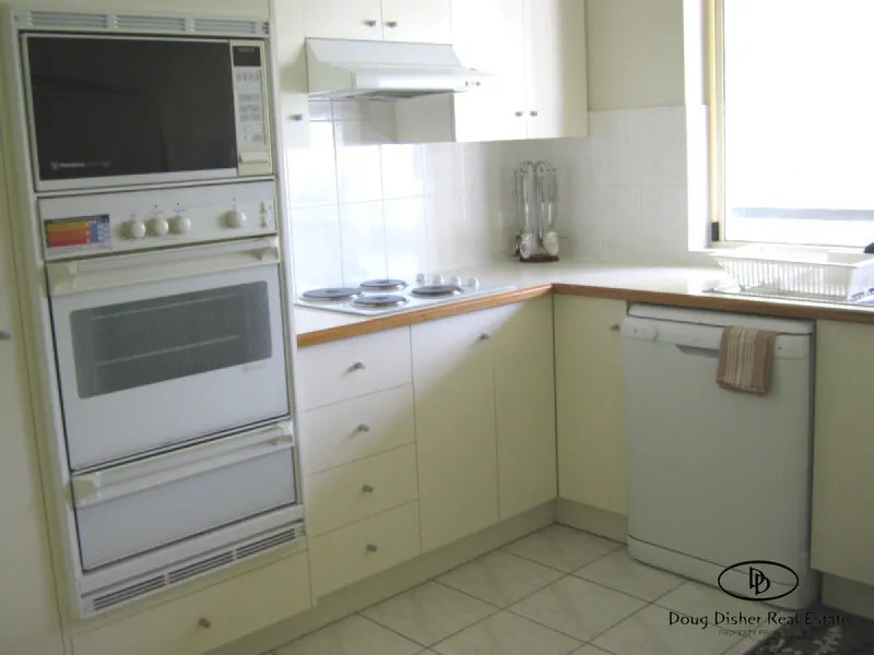 Top Floor – Fully Furnished, Two Bedroom, Two Bathroom Unit