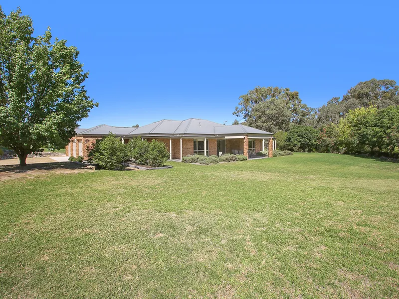 Desirable Lifestyle Property- Thurgoona Park