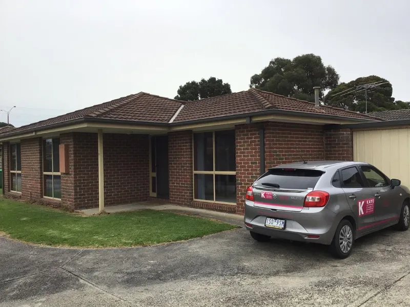 WALK TO BEACONSFIELD TOWNSHIP AND RAILWAY STATION