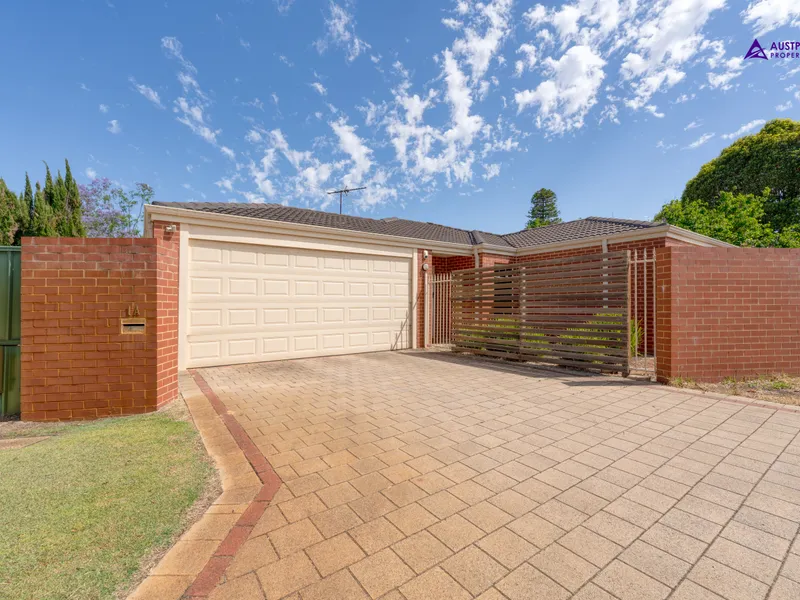 Beautiful Family Home with Ample Living Space!