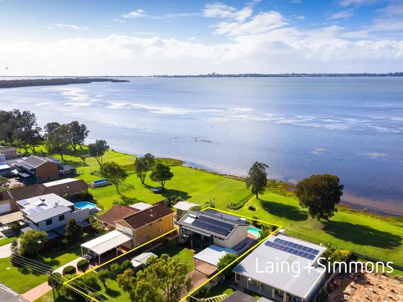 Picturesque views over Tuggerah Lake & The Entrance