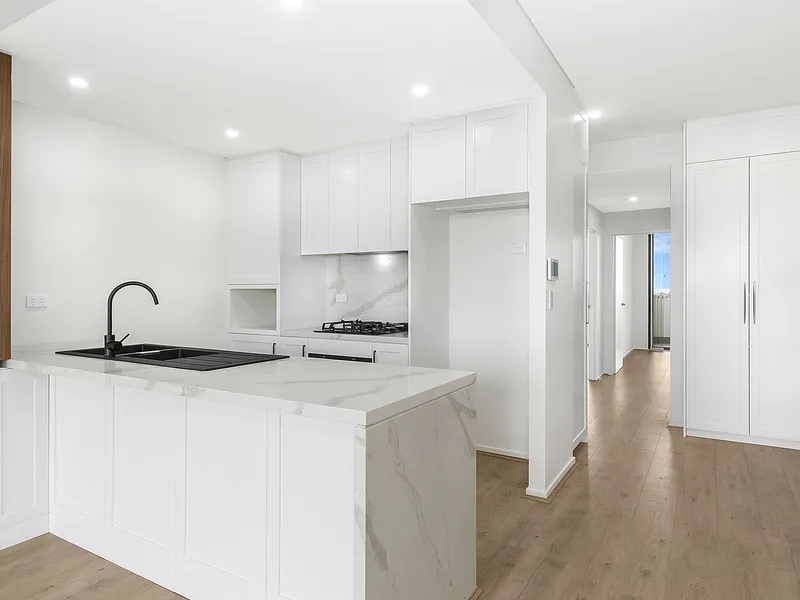 Private brand new apartment capturing city views