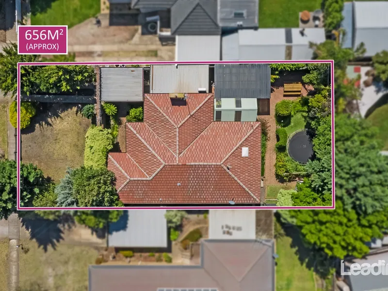 UNDER CONTRACT! ANOTHER HAPPY VENDOR!