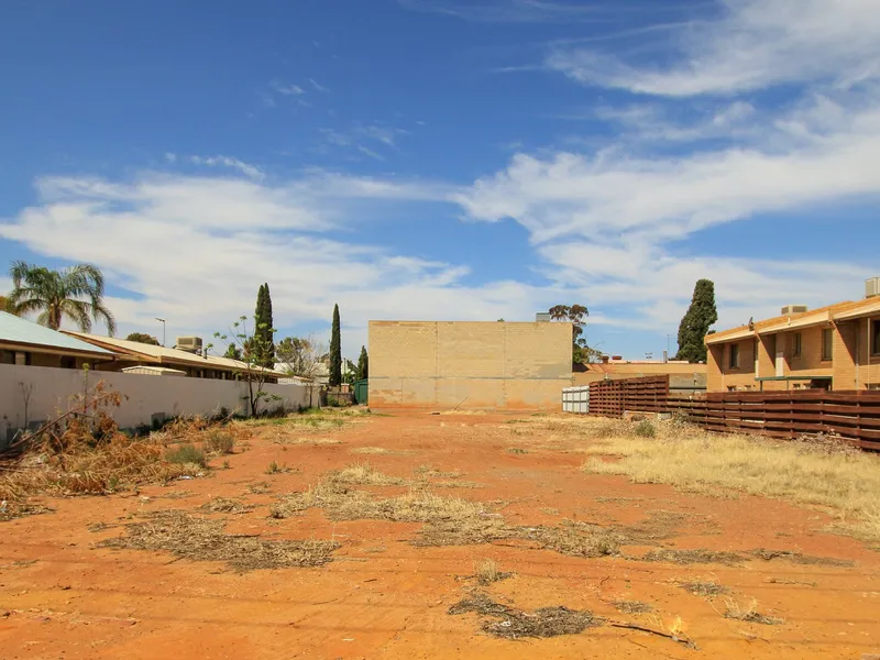 TIME TO BUILD ON BOURKE