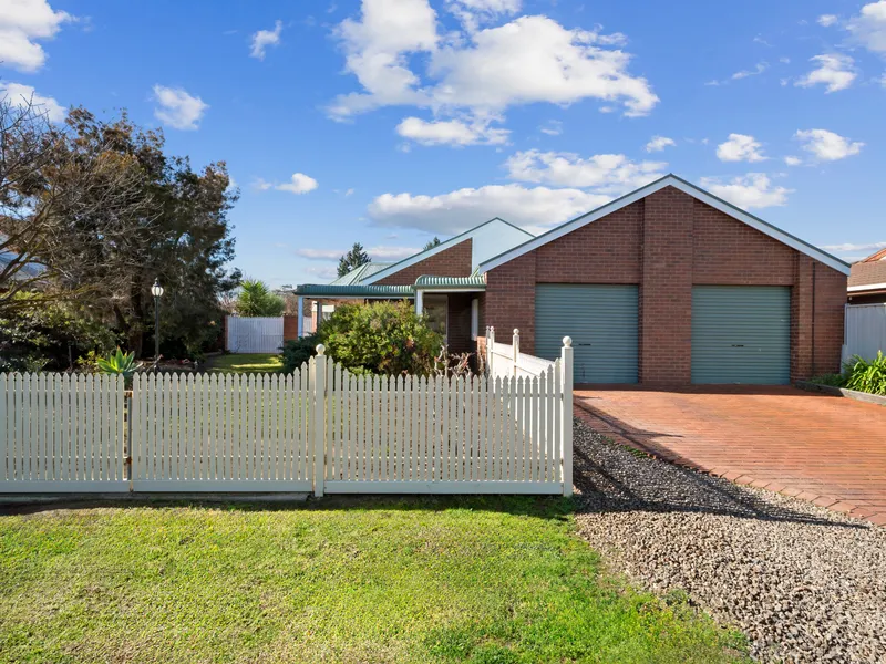 Stunning 4-Bedroom Family Home Near Shepparton Private Hospital