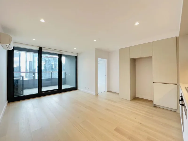 Brand New 2 Bed 2 Bath in Melbourne CBD!