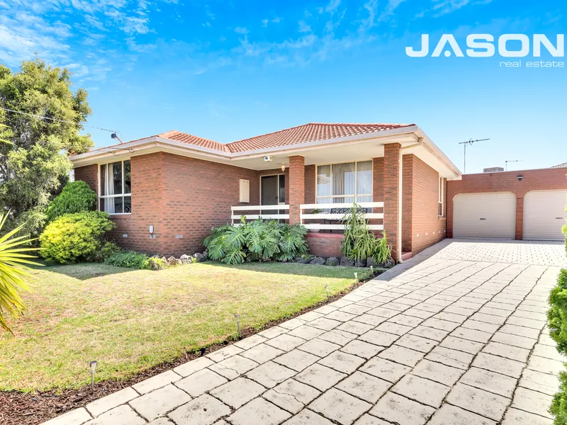 Perfect Family Home in Quiet Street - Close to Amenities