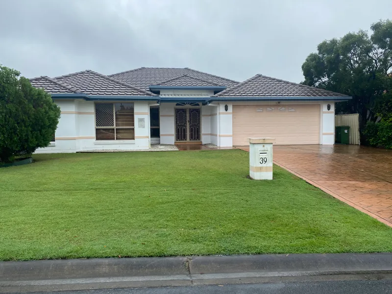 PRIME ELEVATED POSITION IN ARUNDEL