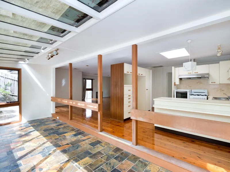 CONVENIENT FAMILY LIVING