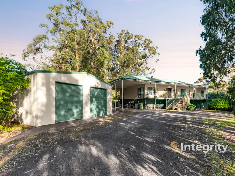 Large Home on Private 1 Acre Allotment