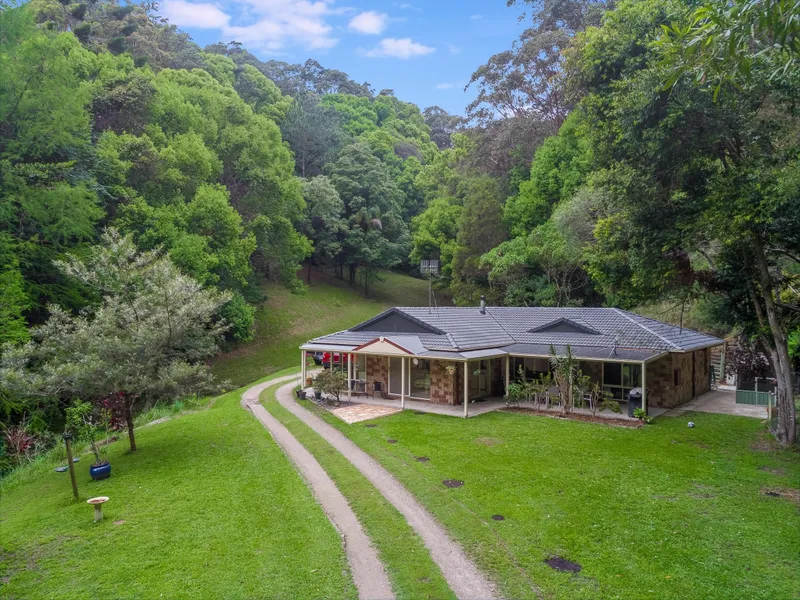 THIS IS THE LIFE - Elevated, Private and plenty of space.