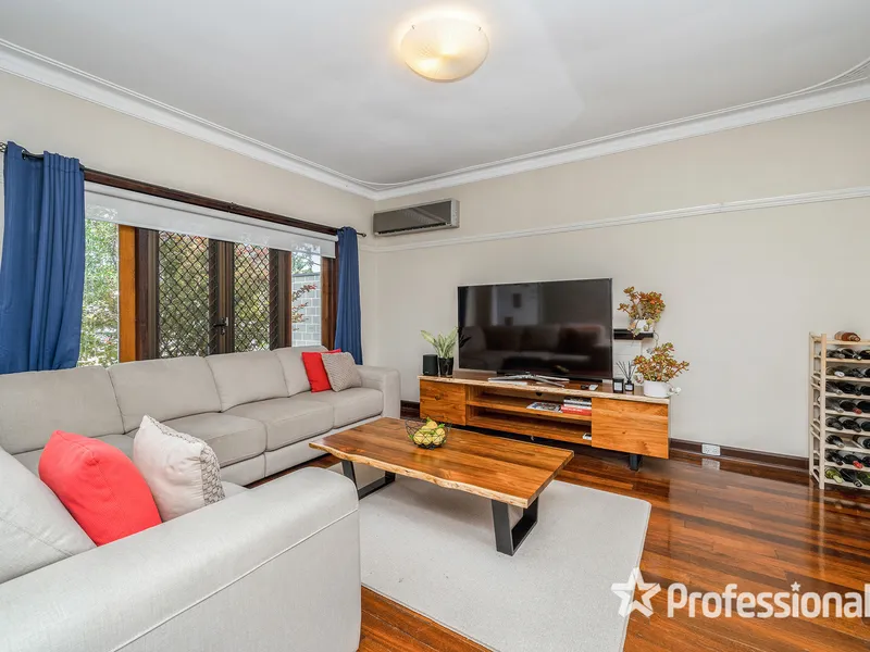 ADORABLE & AFFORDABLE CHARACTER STUNNER