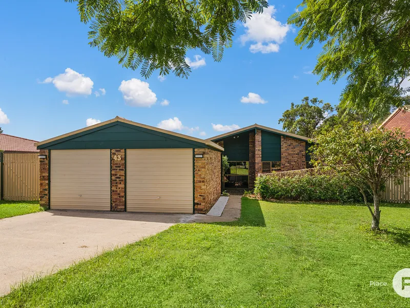 A spacious family home in a sought-after school area